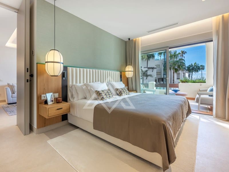 3 soveværelse Lejlighed til salg i El Paraiso med swimmingpool - € 1.895.000 (Ref: 9804239)