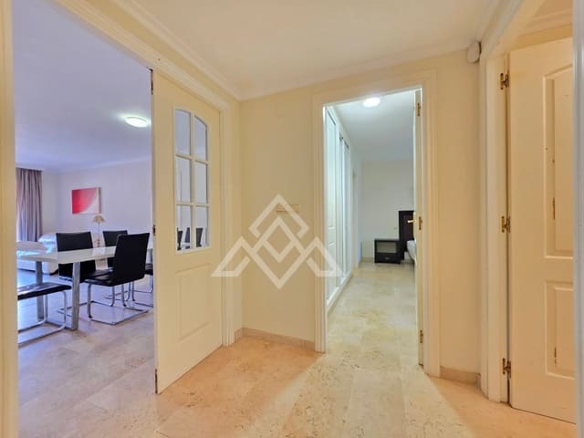3 bedroom Apartment for sale in Elviria - Cabopino, Marbella with pool garage - € 595,000 (Ref: 9808189)