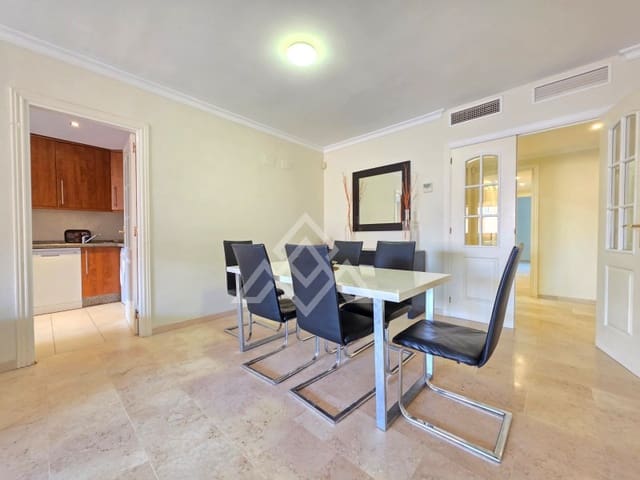 3 bedroom Apartment for sale in Elviria - Cabopino, Marbella with pool garage - € 595,000 (Ref: 9808189)