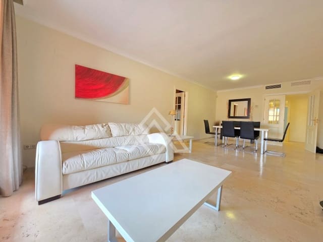3 bedroom Apartment for sale in Elviria - Cabopino, Marbella with pool garage - € 595,000 (Ref: 9808189)