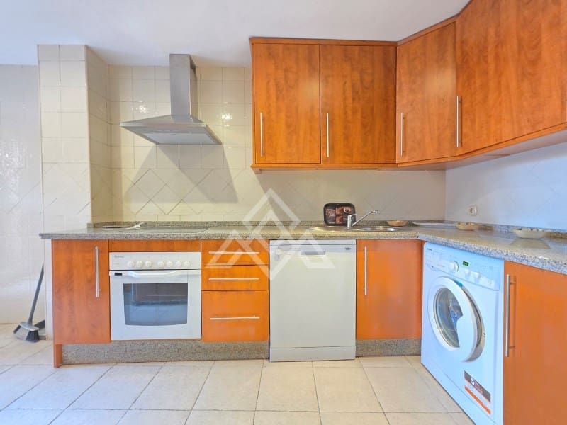 3 bedroom Apartment for sale in Marbella with pool garage - € 595,000 (Ref: 9808189)