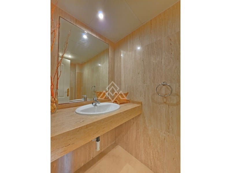 3 bedroom Apartment for sale in Marbella with pool garage - € 595,000 (Ref: 9808189)