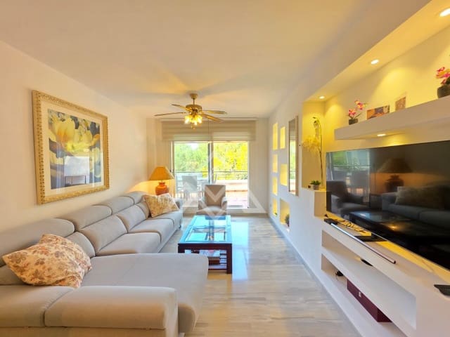 3 sypialnia Penthouse na sprzedaż w Los Arqueros - Puerto del Almendro, Benahavís z basenem garażem - 535 000 € (Ref: 9822813)