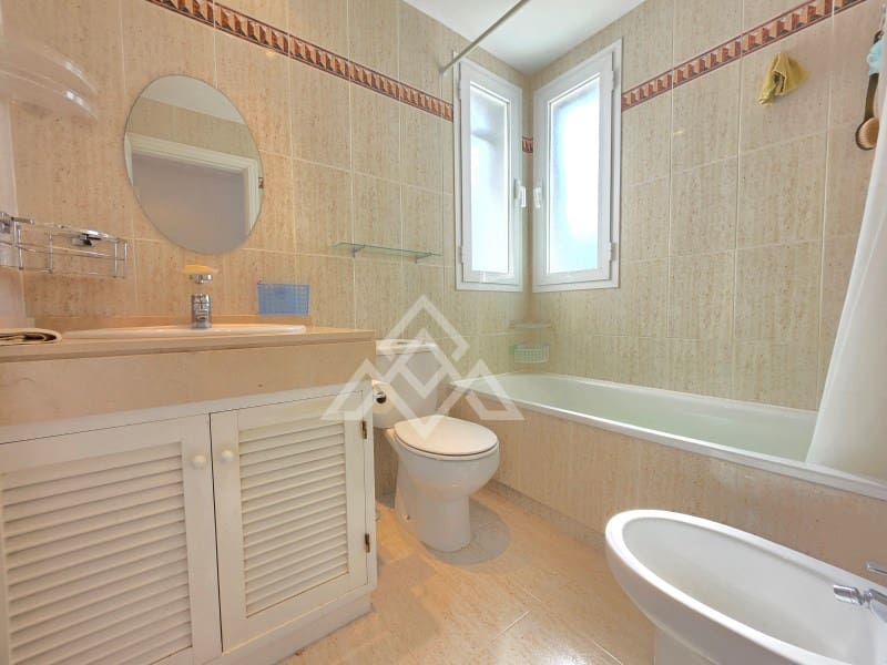 3 sovrum Takvåning till salu i Benahavis med pool garage - 535 000 € (Ref: 9822813)
