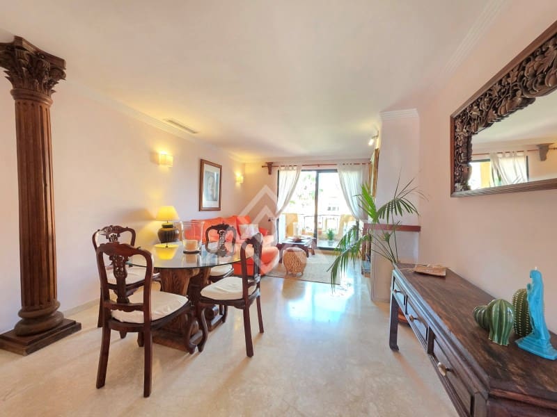 3 soveværelse Penthouse til salg i La Duquesa / Puerto de la Duquesa med garage - € 335.000 (Ref: 9825051)