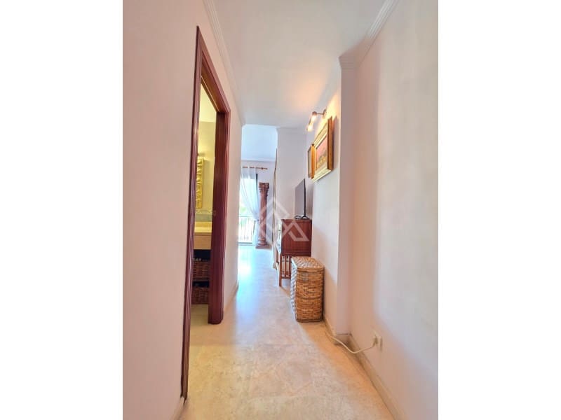 3 soveværelse Penthouse til salg i La Duquesa / Puerto de la Duquesa med garage - € 335.000 (Ref: 9825051)