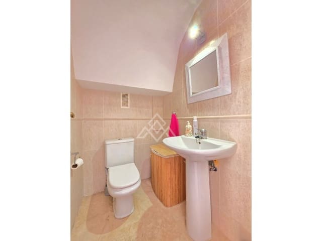3 soveværelse Penthouse til salg i La Duquesa / Puerto de la Duquesa, Manilva med garage - € 335.000 (Ref: 9825051)