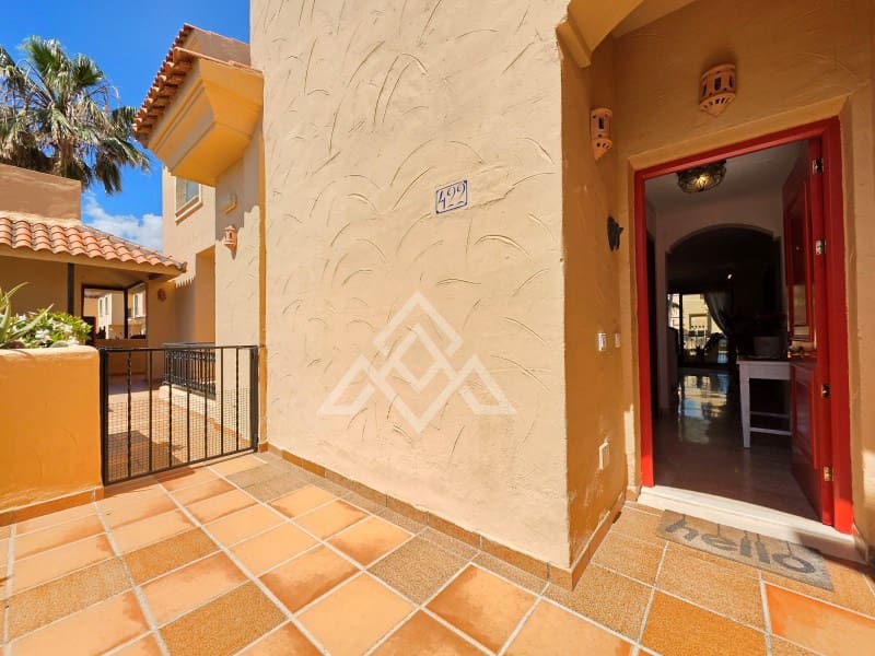 3 soveværelse Penthouse til salg i La Duquesa / Puerto de la Duquesa med garage - € 335.000 (Ref: 9825051)