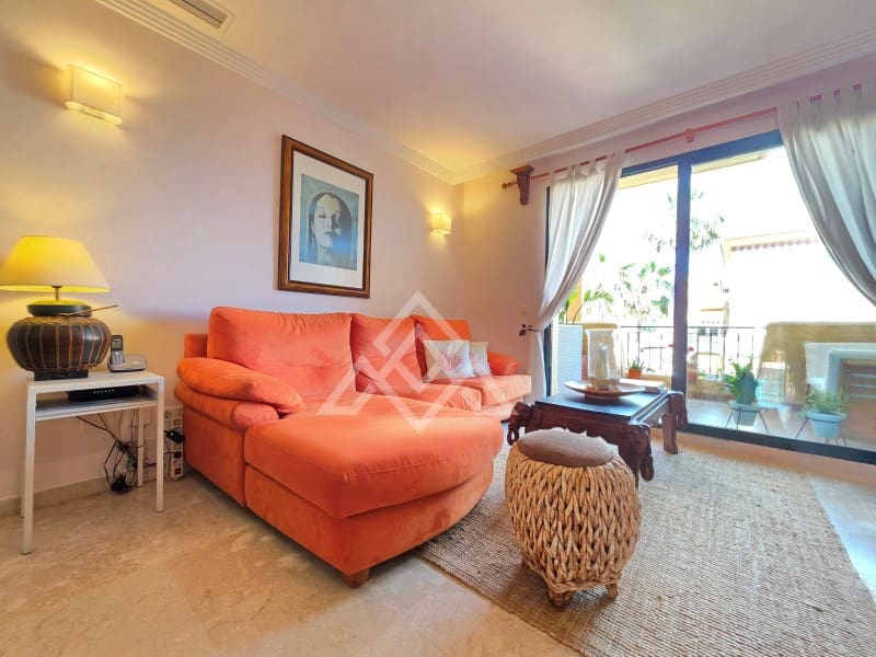 3 soveværelse Penthouse til salg i La Duquesa / Puerto de la Duquesa med garage - € 335.000 (Ref: 9825051)