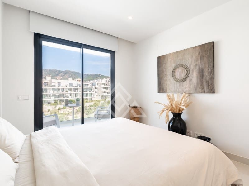 Apartamento de 2 habitaciones en Fuengirola en venta con piscina garaje - 745.000 € (Ref: 9829020)
