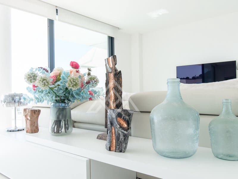 Apartamento de 2 habitaciones en Fuengirola en venta con piscina garaje - 745.000 € (Ref: 9829020)