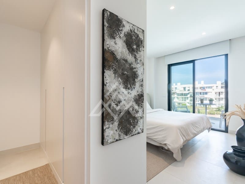 Apartamento de 2 habitaciones en Fuengirola en venta con piscina garaje - 745.000 € (Ref: 9829020)