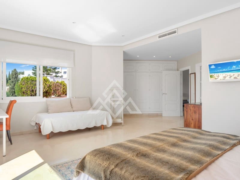 6 Zimmer Villa zu verkaufen in Benahavis - 2.690.000 € (Ref: 9839526)