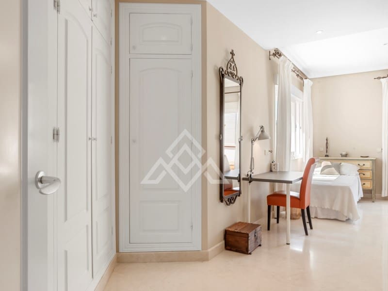 6 Zimmer Villa zu verkaufen in Benahavis - 2.690.000 € (Ref: 9839526)