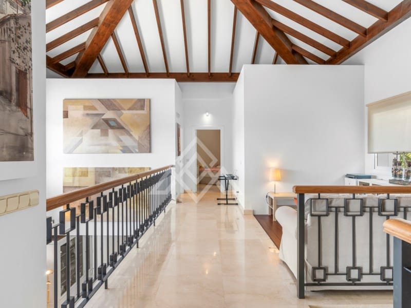 6 Zimmer Villa zu verkaufen in Benahavis - 2.690.000 € (Ref: 9839526)