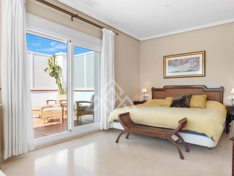 6 Zimmer Villa zu verkaufen in Benahavis - 2.690.000 € (Ref: 9839526)