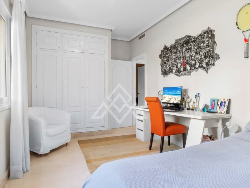 6 Zimmer Villa zu verkaufen in Benahavis - 2.690.000 € (Ref: 9839526)