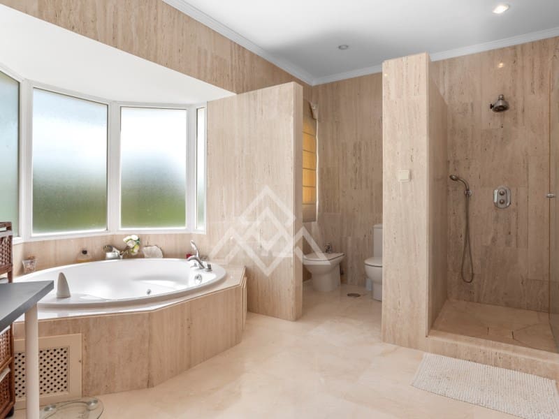 6 Zimmer Villa zu verkaufen in Benahavis - 2.690.000 € (Ref: 9839526)