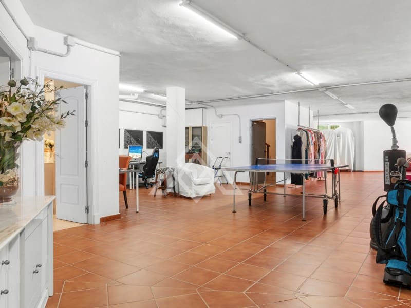 6 Zimmer Villa zu verkaufen in Benahavis - 2.690.000 € (Ref: 9839526)