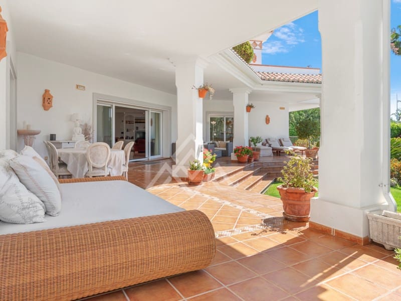 6 Zimmer Villa zu verkaufen in Benahavis - 2.690.000 € (Ref: 9839526)