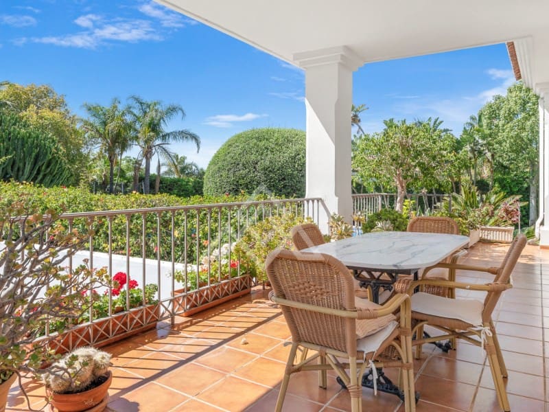 6 Zimmer Villa zu verkaufen in Benahavis - 2.690.000 € (Ref: 9839526)