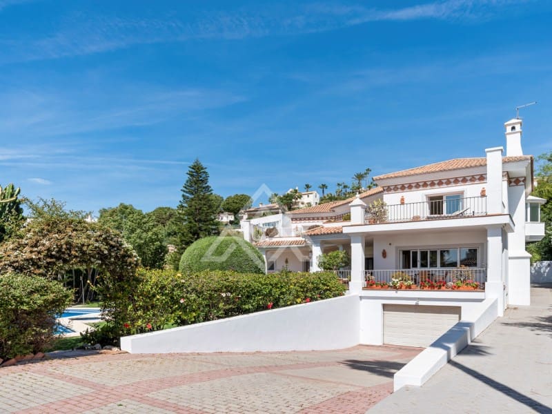6 Zimmer Villa zu verkaufen in Benahavis - 2.690.000 € (Ref: 9839526)