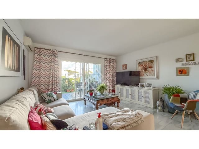3 soverom Hus til salgs i Nueva Atalaya, Estepona med svømmebasseng garasje - € 499 000 (Ref: 9849638)