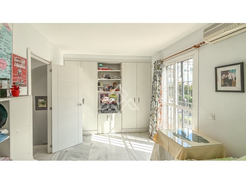 3 soverom Hus til salgs i New Golden Mile med svømmebasseng garasje - € 499 000 (Ref: 9849638)
