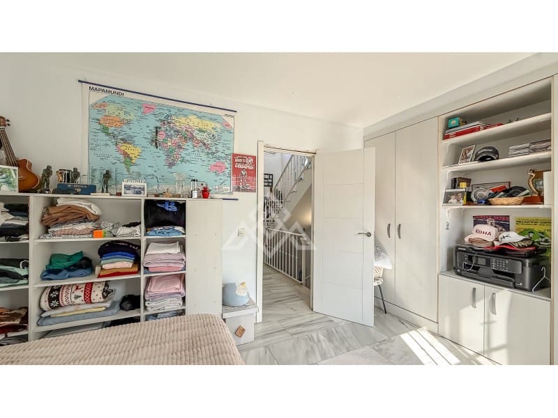 3 soverom Hus til salgs i New Golden Mile med svømmebasseng garasje - € 499 000 (Ref: 9849638)