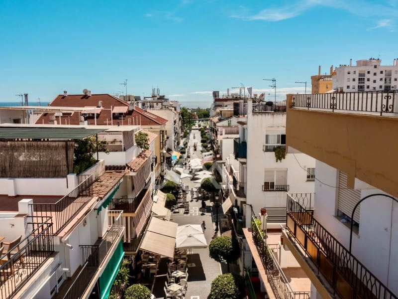 3 bedroom Townhouse for sale in San Pedro de Alcantara with pool - € 875,000 (Ref: 9866932)