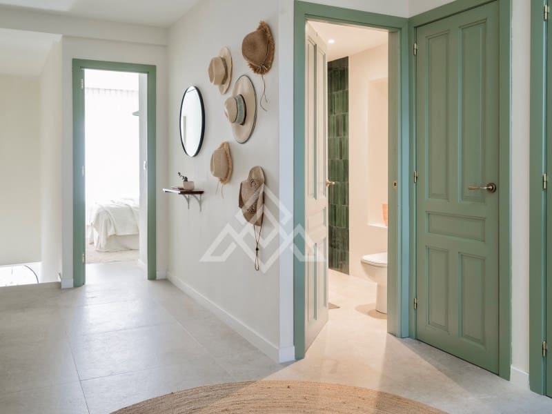 3 bedroom Townhouse for sale in San Pedro de Alcantara with pool - € 875,000 (Ref: 9866932)