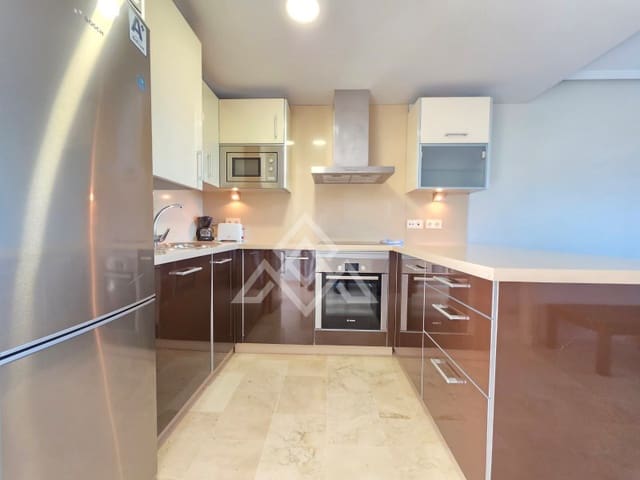 2 soverom Leilighet til salgs i Estepona med svømmebasseng garasje - € 150 000 (Ref: 9881809)