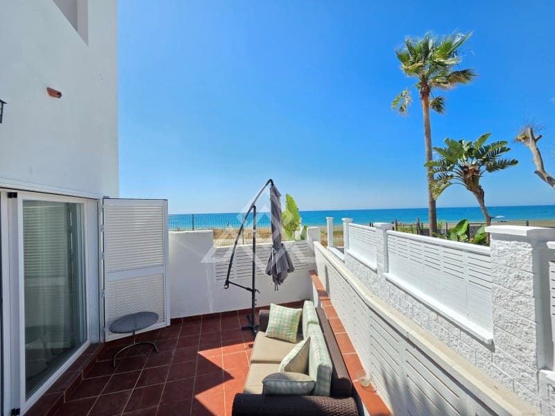 3 bedroom Townhouse for sale in Costalita with garage - € 1,100,000 (Ref: 9881810)