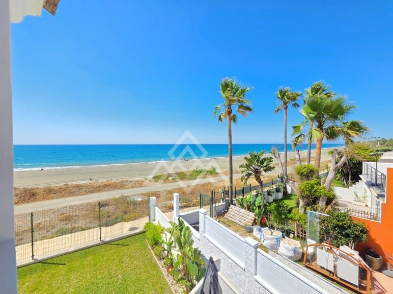 3 bedroom Townhouse for sale in Costalita with garage - € 1,100,000 (Ref: 9881810)