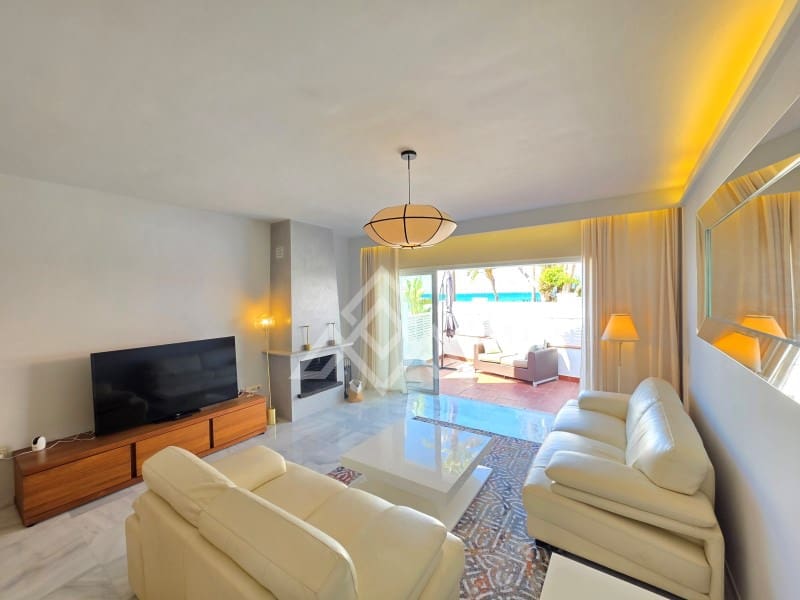 3 bedroom Townhouse for sale in Costalita with garage - € 1,100,000 (Ref: 9881810)