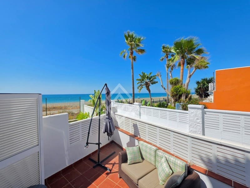 3 bedroom Townhouse for sale in Costalita with garage - € 1,100,000 (Ref: 9881810)