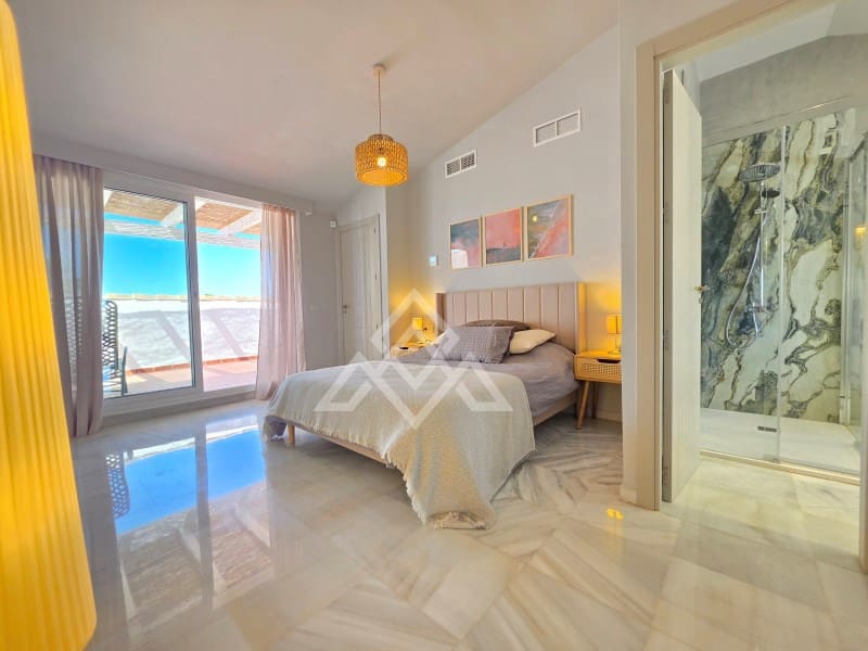 3 bedroom Townhouse for sale in Costalita with garage - € 1,100,000 (Ref: 9881810)