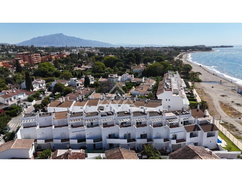 3 bedroom Townhouse for sale in Costalita with garage - € 1,100,000 (Ref: 9881810)