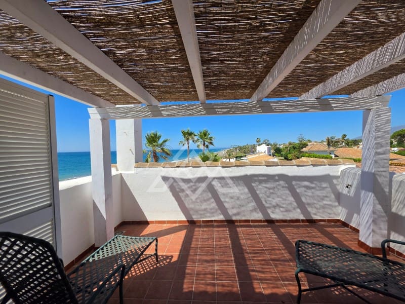 3 bedroom Townhouse for sale in Costalita with garage - € 1,100,000 (Ref: 9881810)