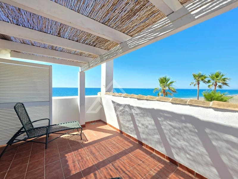 3 bedroom Townhouse for sale in Costalita with garage - € 1,100,000 (Ref: 9881810)