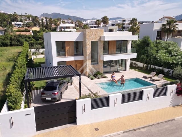 3 slaapkamer Villa te koop in Paraiso - Barronal, Estepona - € 895.000 (Ref: 9913052)