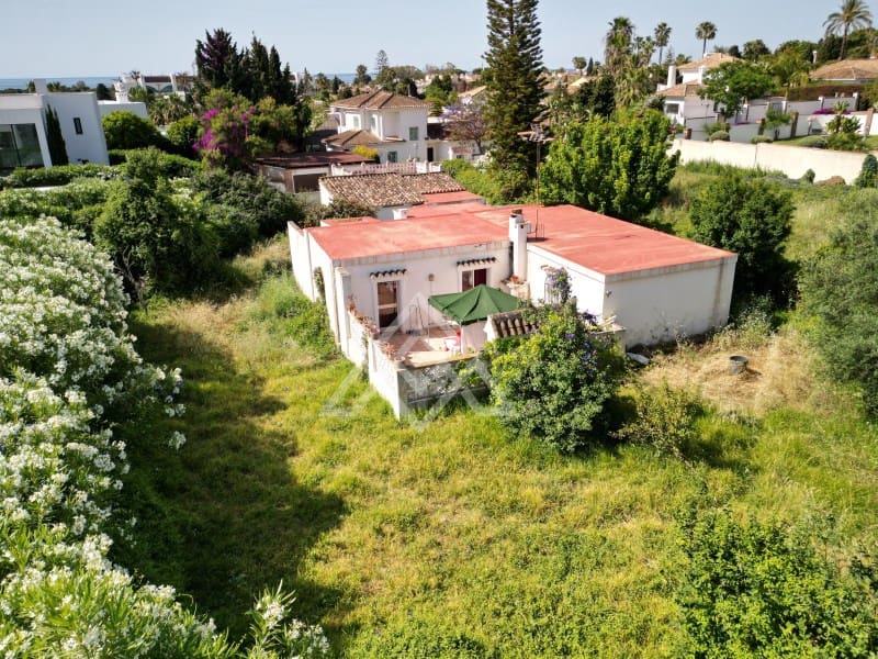 3 slaapkamer Villa te koop in New Golden Mile - € 895.000 (Ref: 9913052)