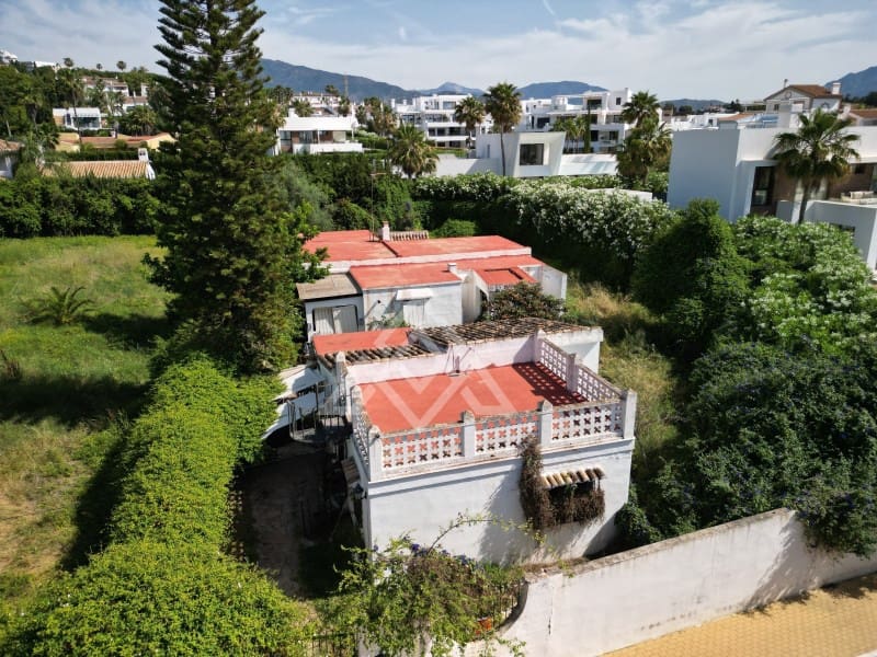 3 slaapkamer Villa te koop in New Golden Mile - € 895.000 (Ref: 9913052)