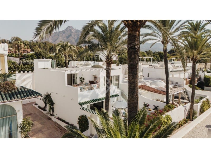3 Zimmer Villa zu verkaufen in Golden Mile mit Pool Garage - 5.995.000 € (Ref: 9922171)