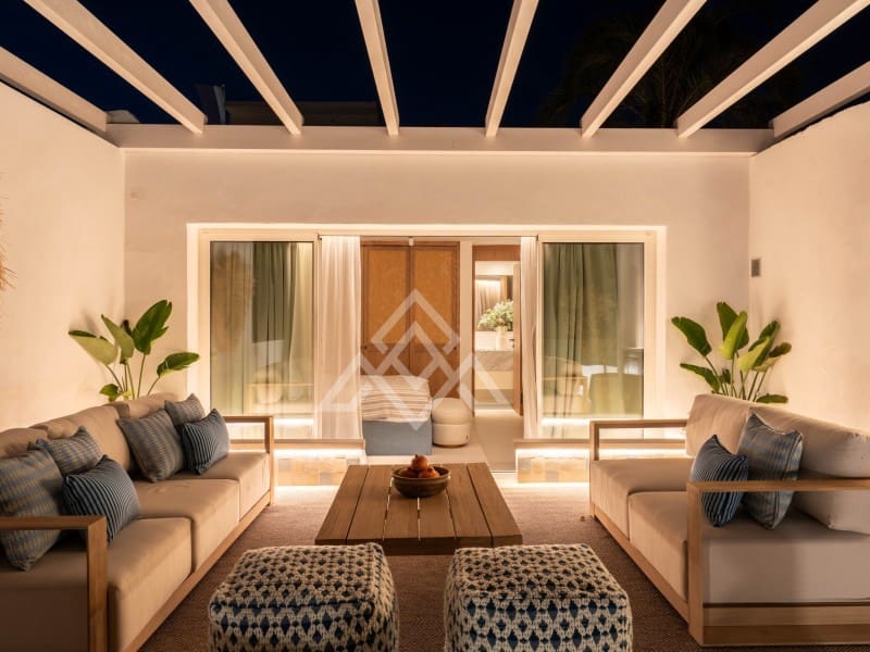 3 Zimmer Villa zu verkaufen in Golden Mile mit Pool Garage - 5.995.000 € (Ref: 9922171)