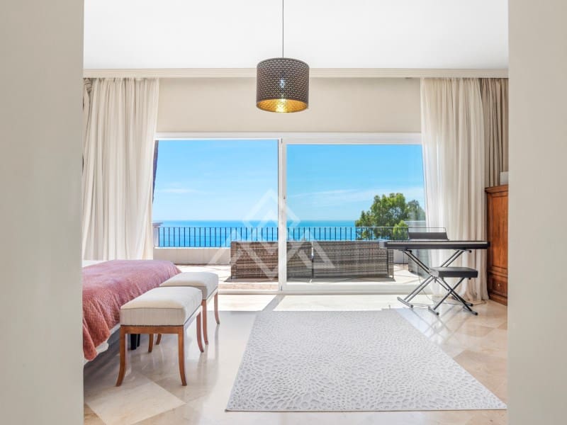 4 soverom Villa til salgs i Manilva med svømmebasseng garasje - € 1 499 000 (Ref: 9927287)