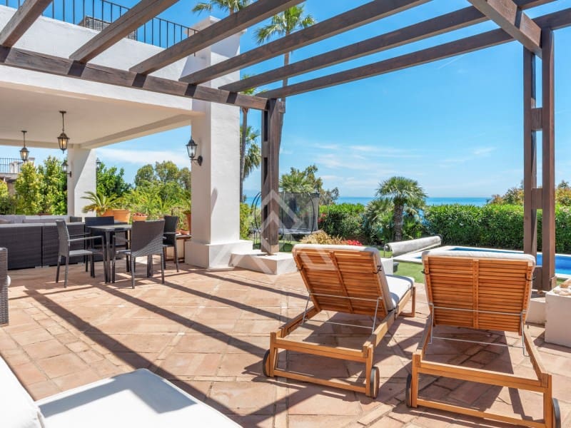 4 soverom Villa til salgs i Manilva med svømmebasseng garasje - € 1 499 000 (Ref: 9927287)