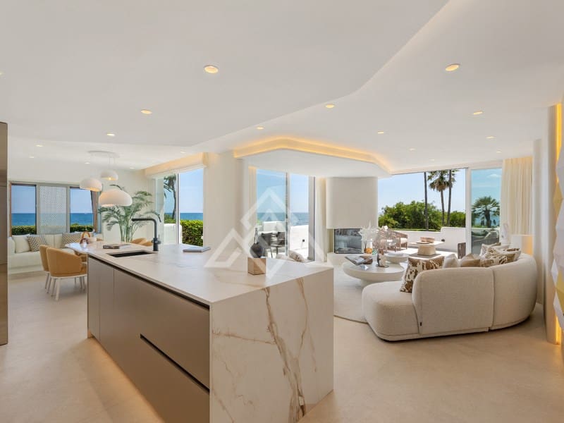 3 soveværelse Lejlighed til salg i New Golden Mile med swimmingpool garage - € 2.995.000 (Ref: 9934130)