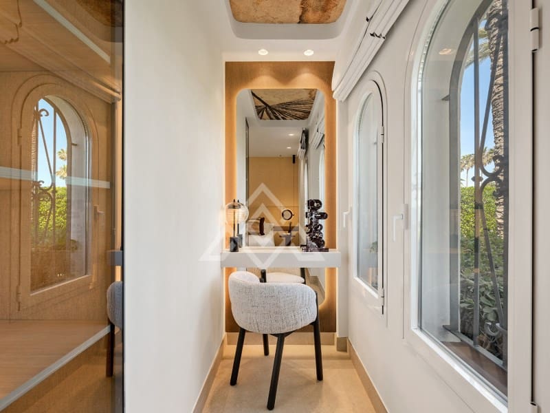 3 soveværelse Lejlighed til salg i New Golden Mile med swimmingpool garage - € 2.995.000 (Ref: 9934130)
