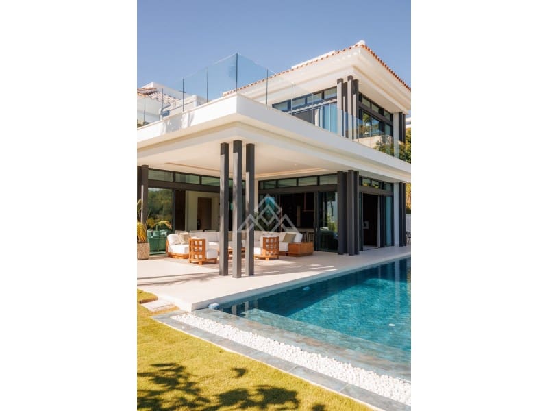 4 chambre Villa/Maison à vendre à Golden Mile avec piscine garage - 5 400 000 € (Ref: 9939895)